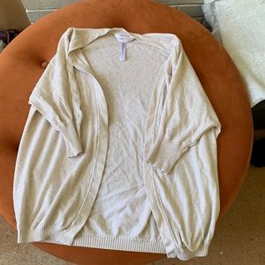 Gillian cardigan cream colored size small